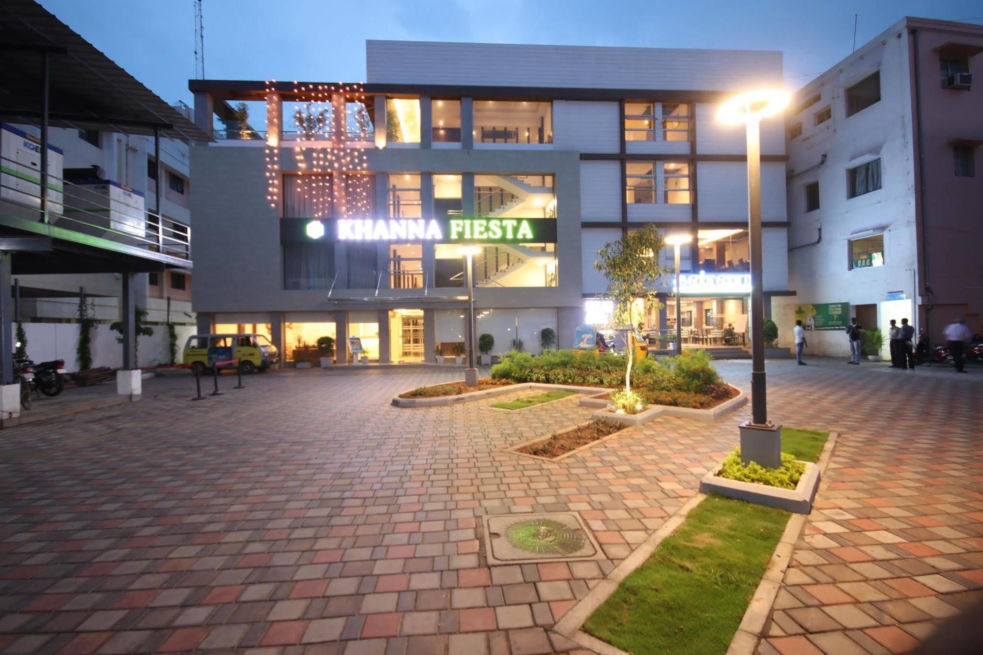 Khanna Fiesta Vellore Extérieur photo